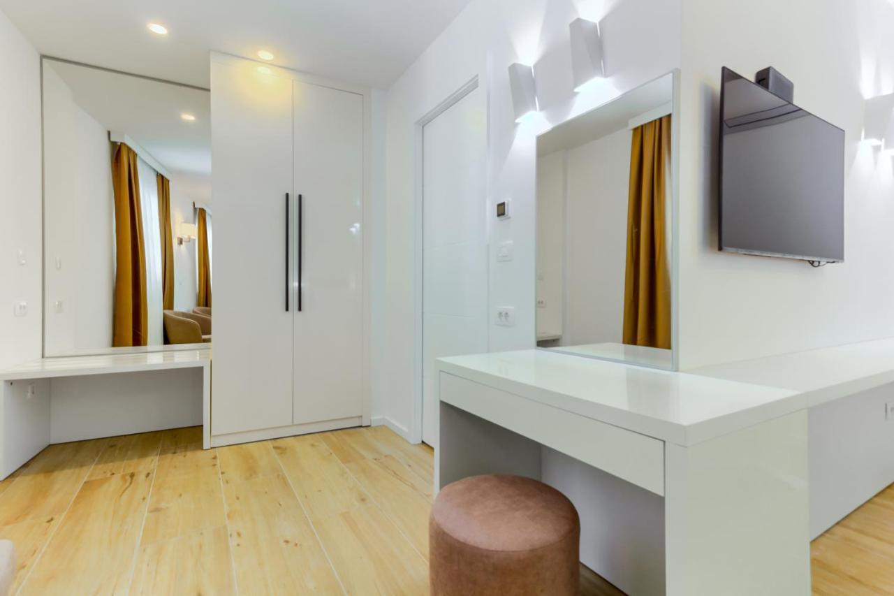 Irini Luxury Rooms Split Exterior photo