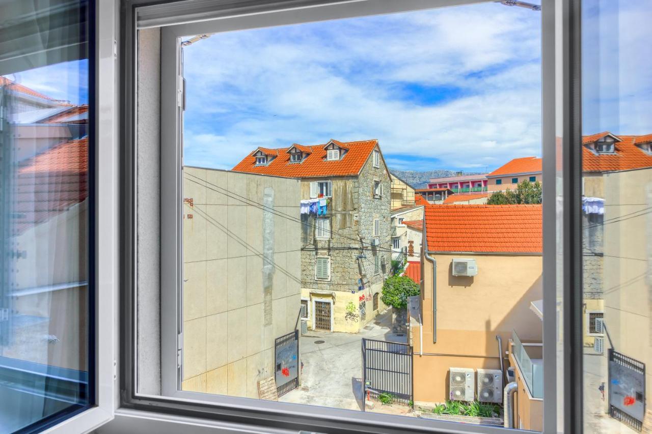 Irini Luxury Rooms Split Exterior photo