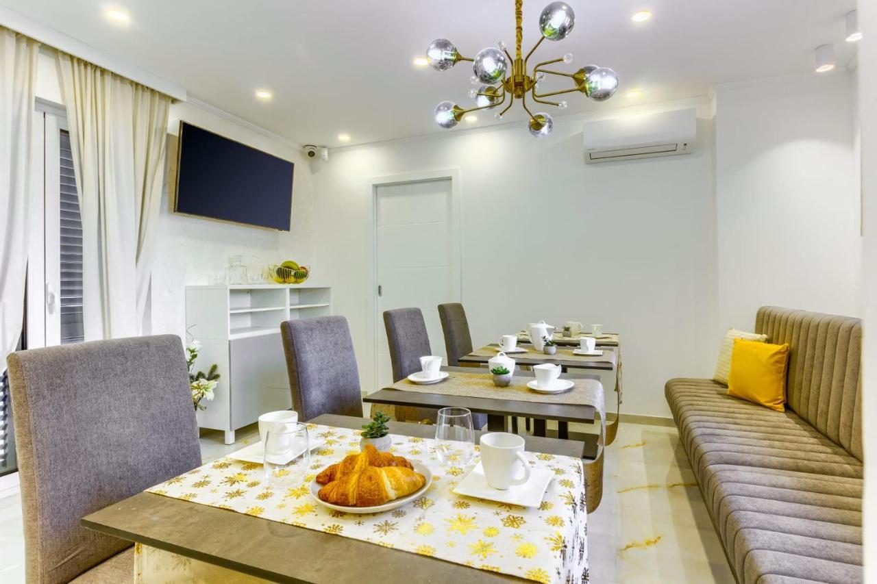 Irini Luxury Rooms Split Exterior photo