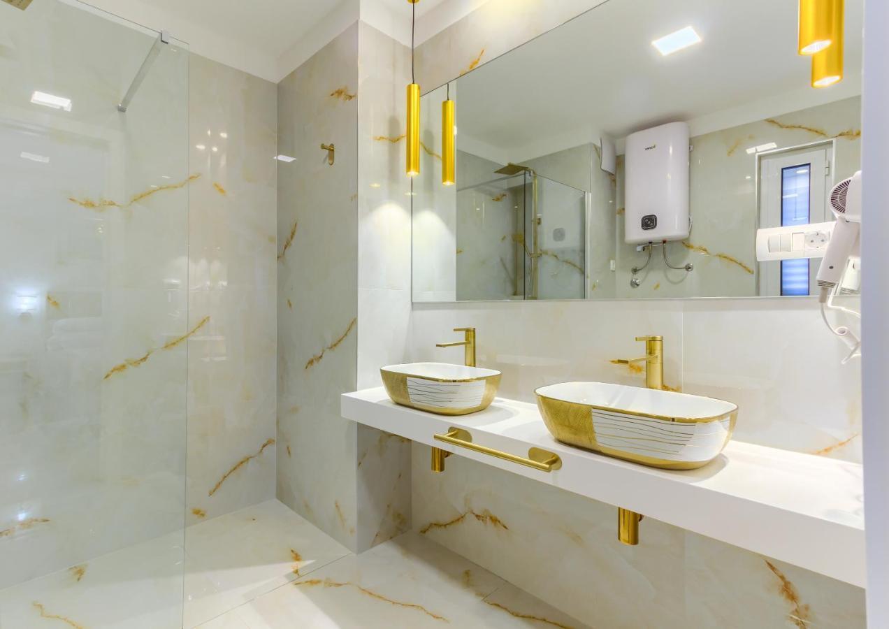 Irini Luxury Rooms Split Exterior photo