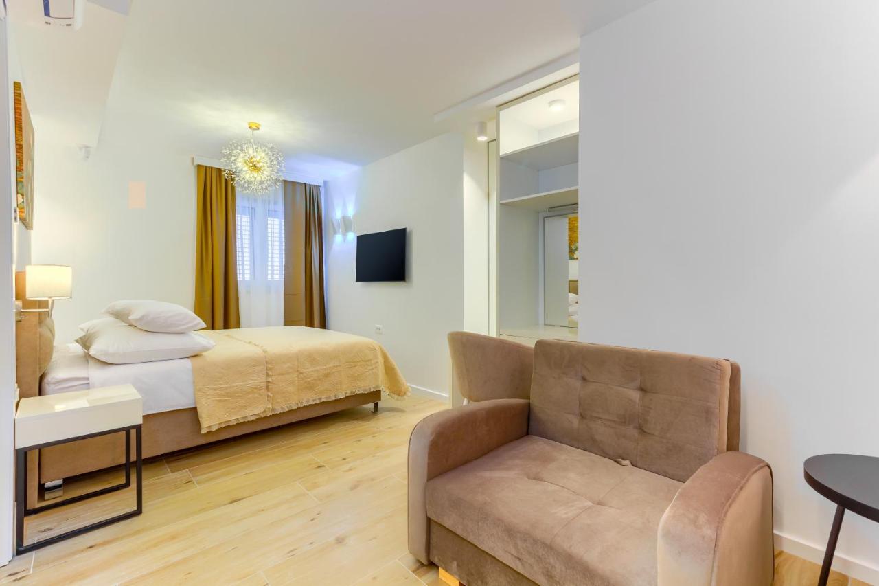 Irini Luxury Rooms Split Exterior photo