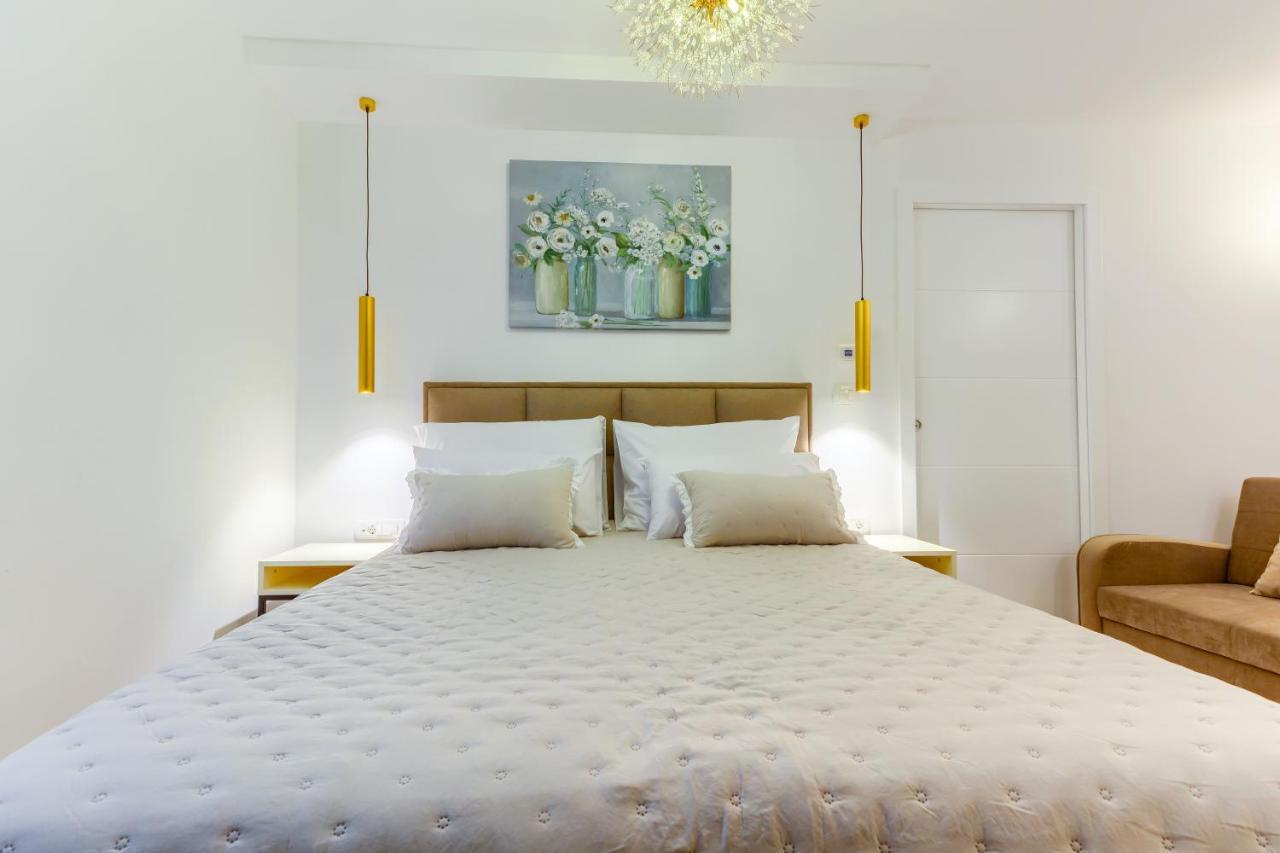 Irini Luxury Rooms Split Exterior photo