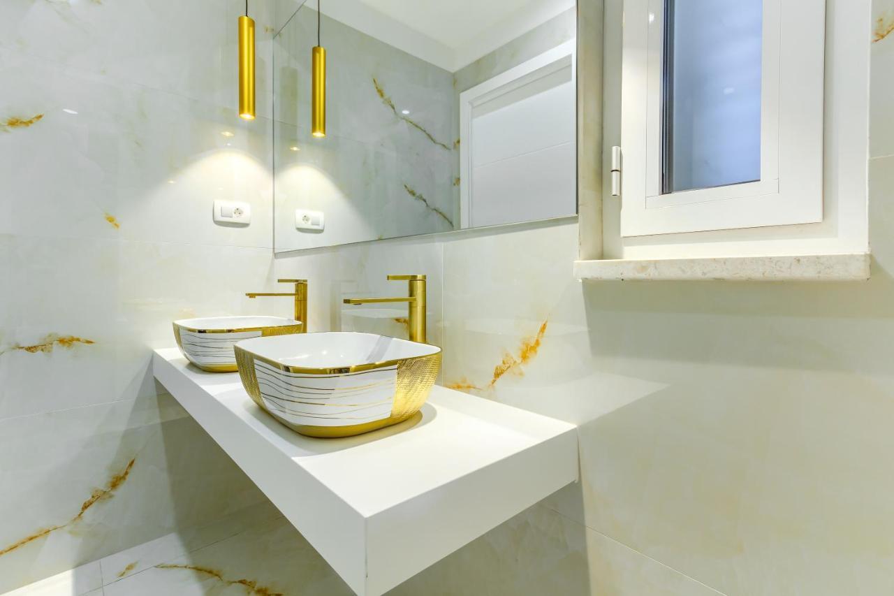 Irini Luxury Rooms Split Exterior photo
