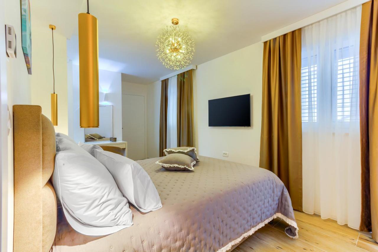 Irini Luxury Rooms Split Exterior photo
