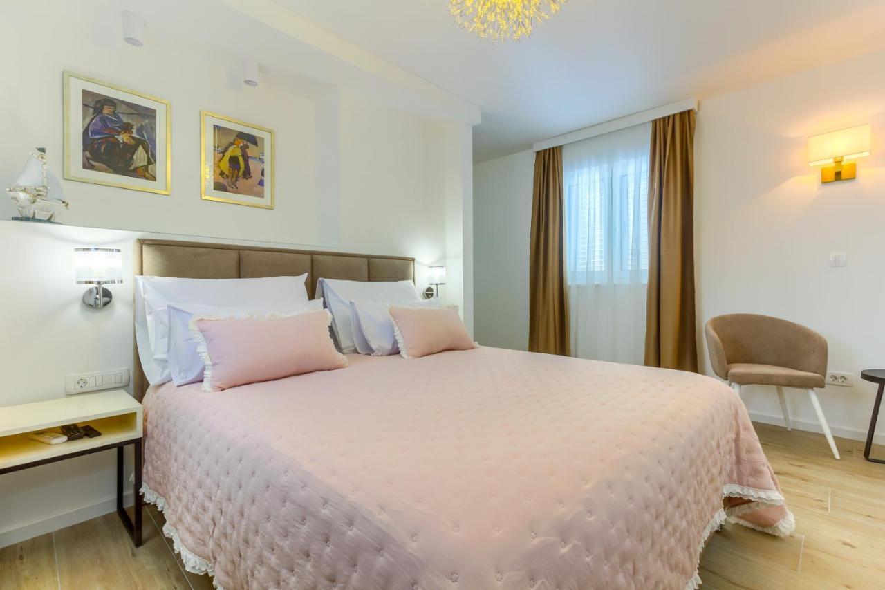Irini Luxury Rooms Split Exterior photo