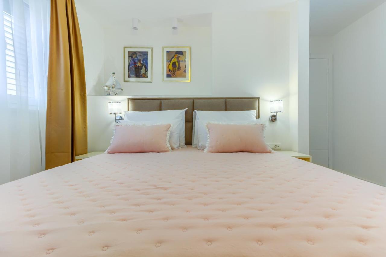 Irini Luxury Rooms Split Exterior photo
