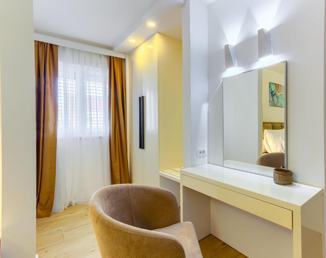 Irini Luxury Rooms Split Exterior photo