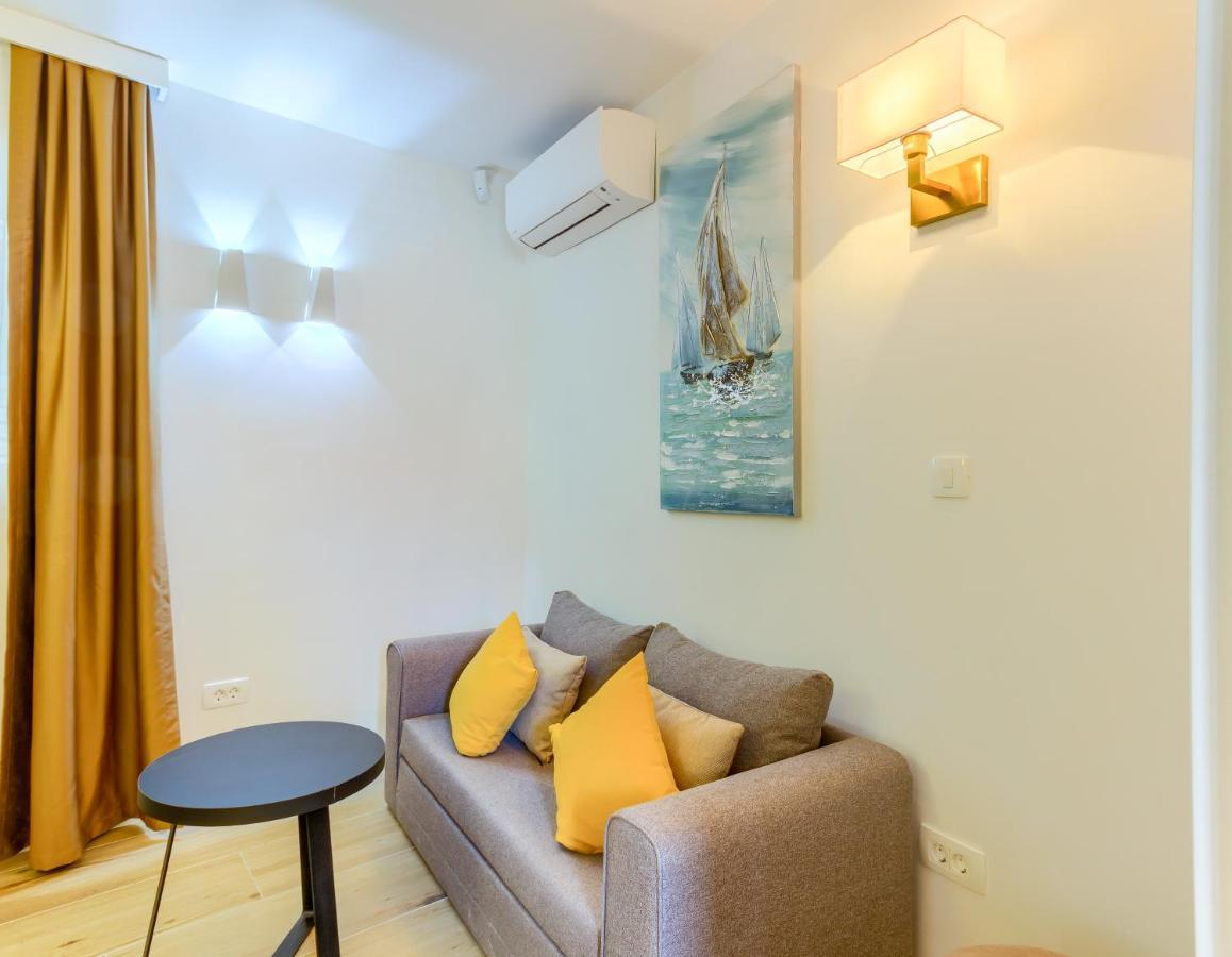 Irini Luxury Rooms Split Exterior photo